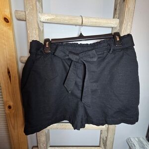 LC Lauren Conrad Black Elastic Waisted Shorts EUC size Large